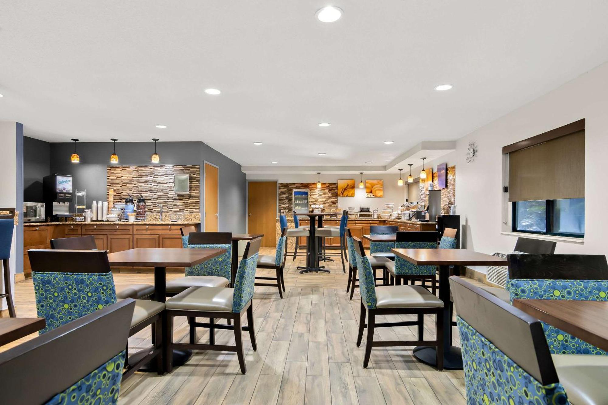 Comfort Inn Joliet West I-80 Екстериор снимка